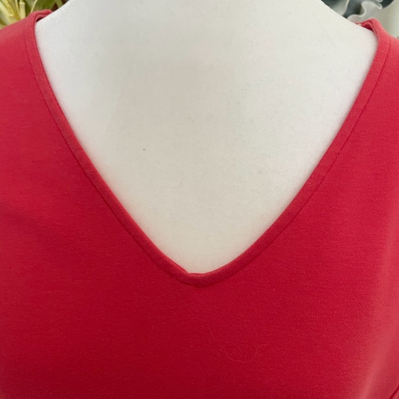 Old Navy V-Neck Dress - Picture 2 of 4